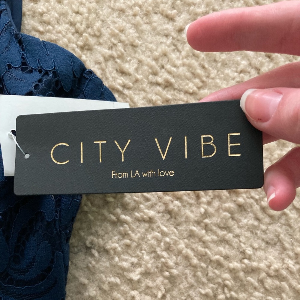 NEW (UNUSED) WOMENS DRESS: NAVY, SIZE 3 HOCO/PARTY - Picture 4 of 8